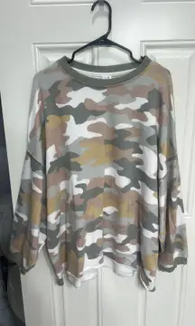 Oversized Camo Pullover