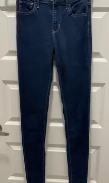 Levi's 720 HIGH RISE SUPER SKINNY 25 Denim Blue Jeans Extra Soft and Stretchy