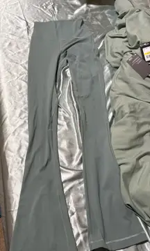 Lululemon align mini flare pant Regular OP $128