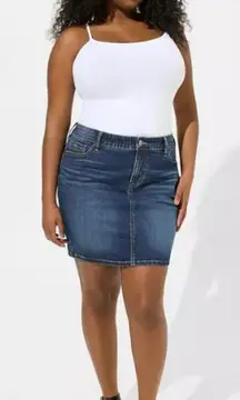 Torrid Mini Denim 5‎ Pocket Style Skirt High Dry Size 26
