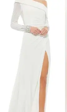 Mac Duggal NWT  Beaded Cuff Drop Shoulder Faux Wrap Gown Dress White Size 14