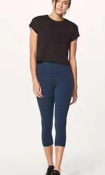 Lululemon Hint of Sheer Tee Black Size 4 NEW Short Sleeve Crop Top Tee Comfort