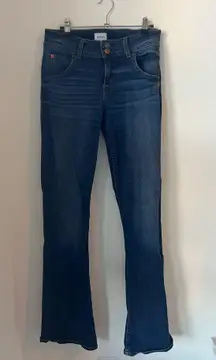 Mid-rise Flare Jean