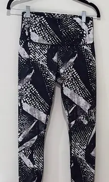 Lululemon Black and White Patterned Leggings