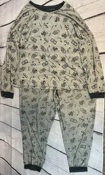 Harry Potter Wizard Magic Pajama Set 2PC Long Sleeve Top Jogger Pants Gray