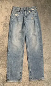 American Eagle Outfitters mom straight jeans