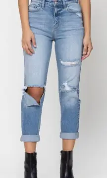 Cuffed hem High Rise Mom Jeans 