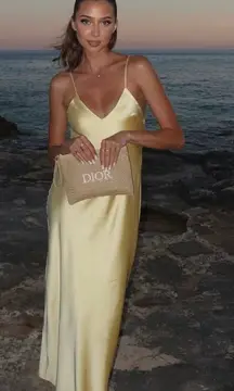 zara yellow satin dress Floral Silk Short Puff Sleeve Bustier Mini Bodycon D Brie neck and thin adjustable straps with straps at the back Stunning' 30 Zara dress reminds