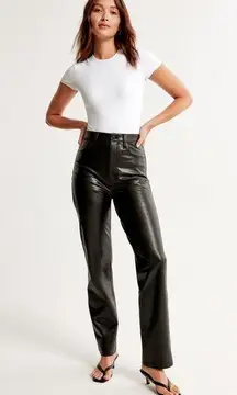 Abercrombie & Fitch Vegan Leather Curve Love 90s Straight Pant