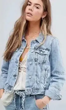 Free People Rumors Denim Jacket in Light Indigo Blue Woman's L Trucker Jacket