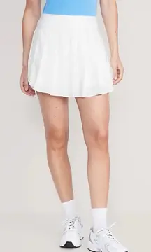 Old Navy White Tennis Skort