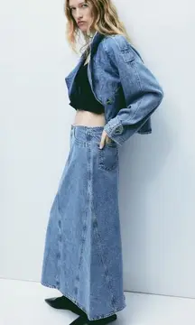 NWT H&M Denim Maxi Skirt in Light Denim Blue | Size 6 US