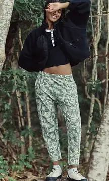 NWOT Free People Movement Hot Shot Printed Pants