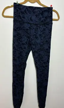 Athleta Floral Textured Leggings Size Small 139