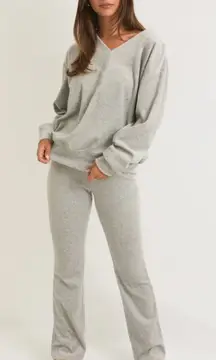 These Three Boutique gray sweatshirt set 
