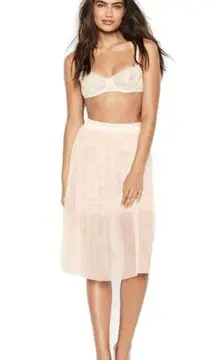 Victoria’s Secret Ivory Lace Skirt