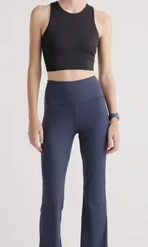 ✨Quince Ultra-Form High-Rise Flared Navy Sz Medium Pants✨