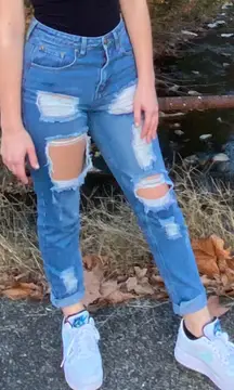 Ripped Mom Jeans