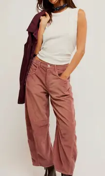 Free People Good Luck Mid-Rise Cord
Barrel Jeans Nwt $128$ 27 casual fall boho