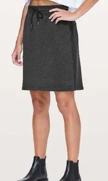 Lululemon Start Anew 21” Skirt in Heathered Black W-403 Size 6