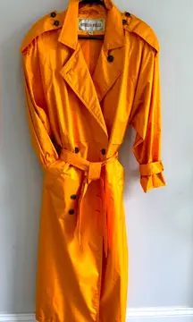 Vintage Glod Trench raincoat statement belted woman’s sz 7/8