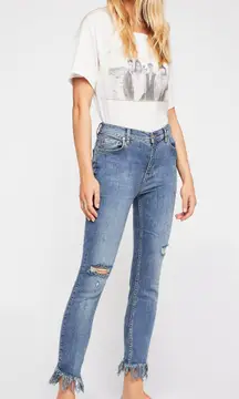 Great Heights Frayed Skinny Jean In Blue Sky