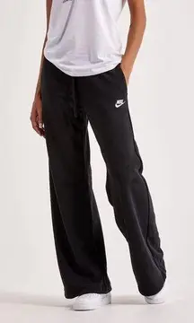 Wide Leg Sweatpants In Black