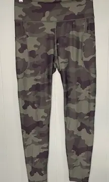 Old Navy Active Womens High Rise 7/8 Ankle PowerSoft Leggings Camo Size M