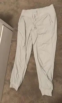 Lululemon Dance Studio Joggers Mid-Rise Full-Length 10 Bone Women’s