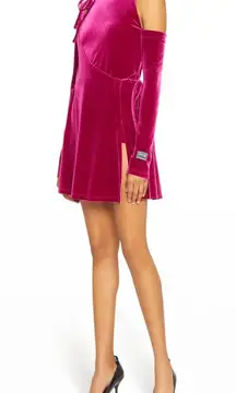 NWT  Jeans Couture Magenta Velvet Open-Shoulder. Size 8