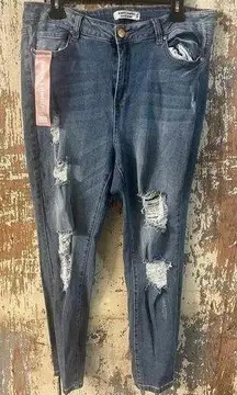 Almost Famous High Rise Skinny jeans women’s size 16 NWT