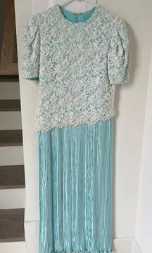 Vintage Richilene Beaded Pearls Pleated Lace Short Sleeve Dress Gown Blue White