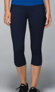 Lululemon Athletica Women’s Crop Illumina Pull On Leggings Inkwell Navy‎ Size 4