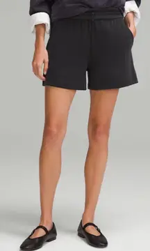 Lululemon Softstreme Shorts 4"