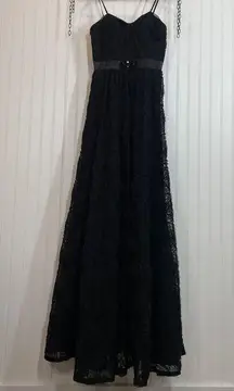 Adrianna Papell  Black V-Neck Pleat Bodice Rosette Ball Gown Dress Size 4