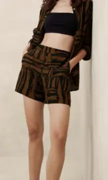 Banana Republic Brown and Black Patterned Linen Blend Women Shorts Medium