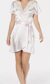 NWT S/M Linea Donatella Pink Satin Lace Trim Women’s Robe Lightweight Coquette Girl Lingerie Sleepwear