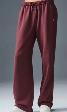 ALO Yoga NWT Accolade Straight Leg Sweatpants Burgundy Truffle Size L