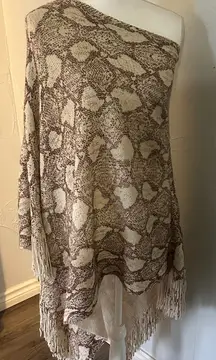 . Do Everything In Love Beige & Brown Poncho – Bohemian Layering Piece