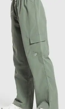 Gym Shark Cargo Woven Pants Size Medium