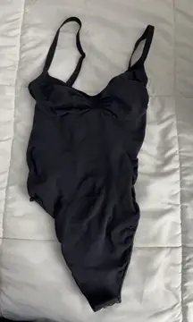 SKIMS Bodysuit Sculpt Body Suit