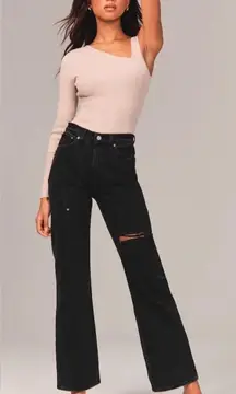 A&F • Curve Love The ‘90s Relaxed Jean High Rise black distressed ripped