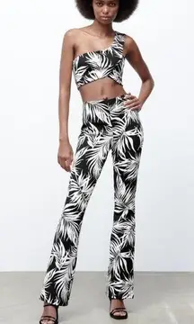 NWT  Jacquard Floral 2 Piece Set High Flare Pants & Crop Tank Top