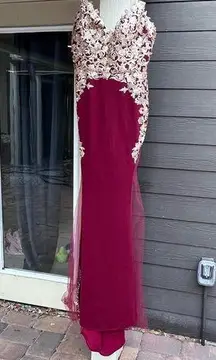 Cinderella Divine  womens mermaid appliqué prom formal dress burgundy/gold 10