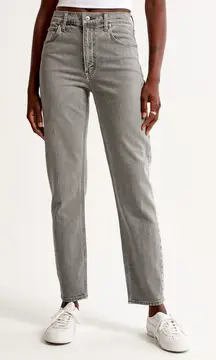 ABERCROMBIE The Mom High Rise Jeans‎