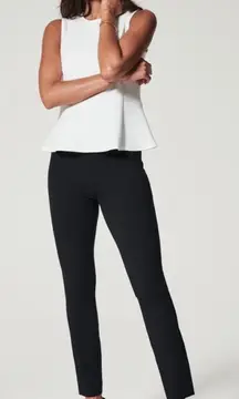 Spanx The Perfect Pant Ankle Back Seam Skinny Black
Size Large Petite