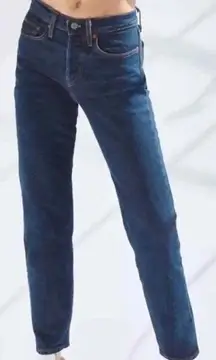 Levi’s Wedgie Icon Fit Ankle Jeans in Life’s Work Dark Wash