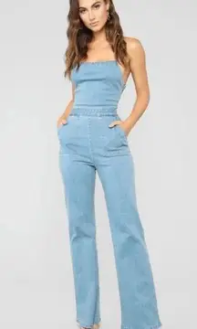 Fashion Nova NWT  Denim Jumpsuit, Size XS