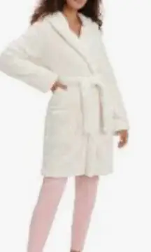UGG Aarti plush faux shearling hooded robe with belt cream size large