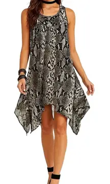 Isabella Rodriguez Snake Print Scoop Neck Pockets Sleeveless Dress Small